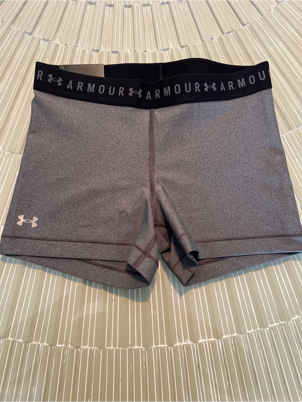 Under Armour Women’s Heather Gray Athletic Compression Shorts